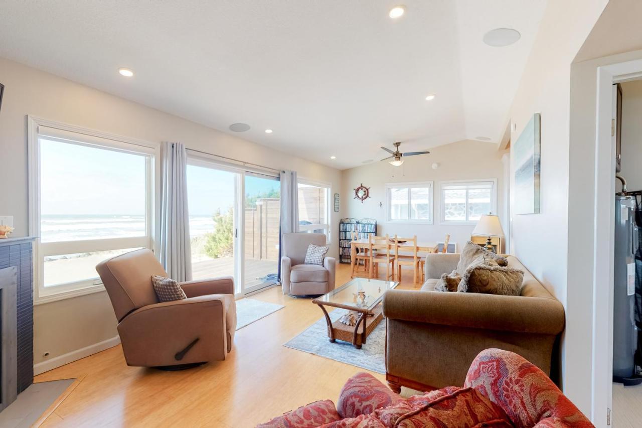 Rockin' Away Beach House ロックアウェイ・ビーチ エクステリア 写真